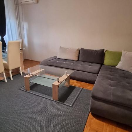 Slavija Square Apartments Belgrado Buitenkant foto