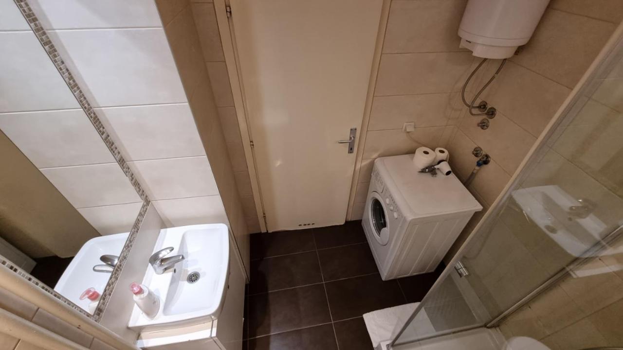 Slavija Square Apartments Belgrado Buitenkant foto