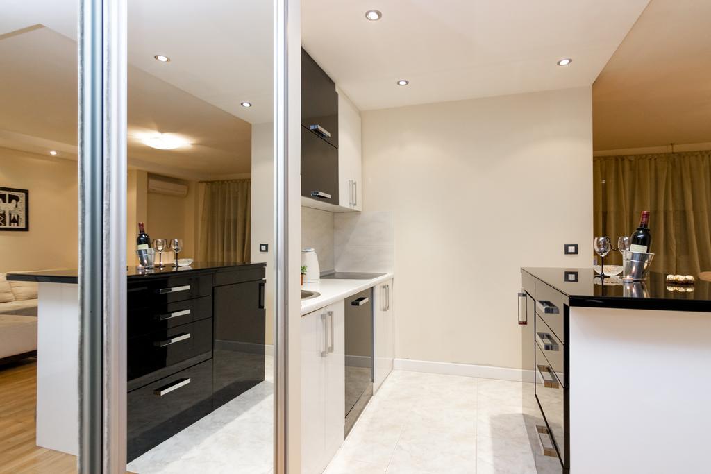 Slavija Square Apartments Belgrado Kamer foto