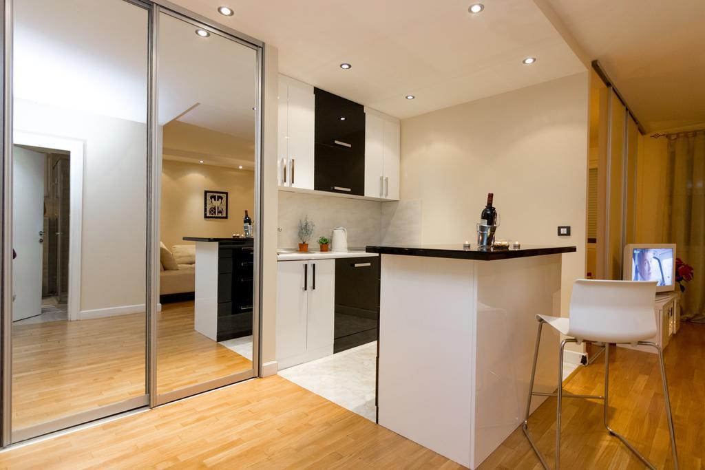 Slavija Square Apartments Belgrado Kamer foto
