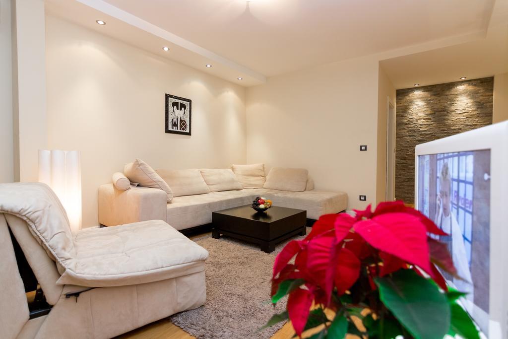Slavija Square Apartments Belgrado Kamer foto