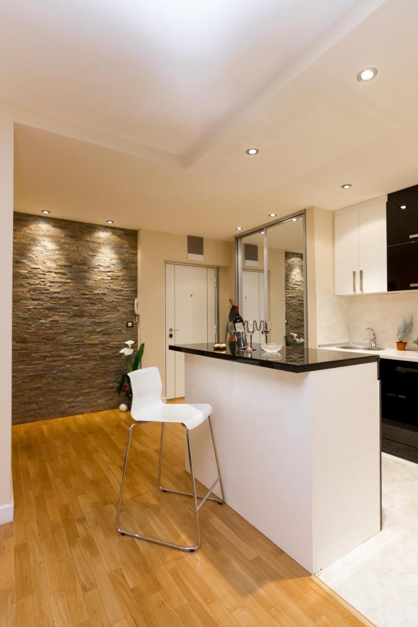 Slavija Square Apartments Belgrado Buitenkant foto