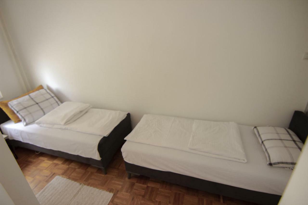 Slavija Square Apartments Belgrado Buitenkant foto