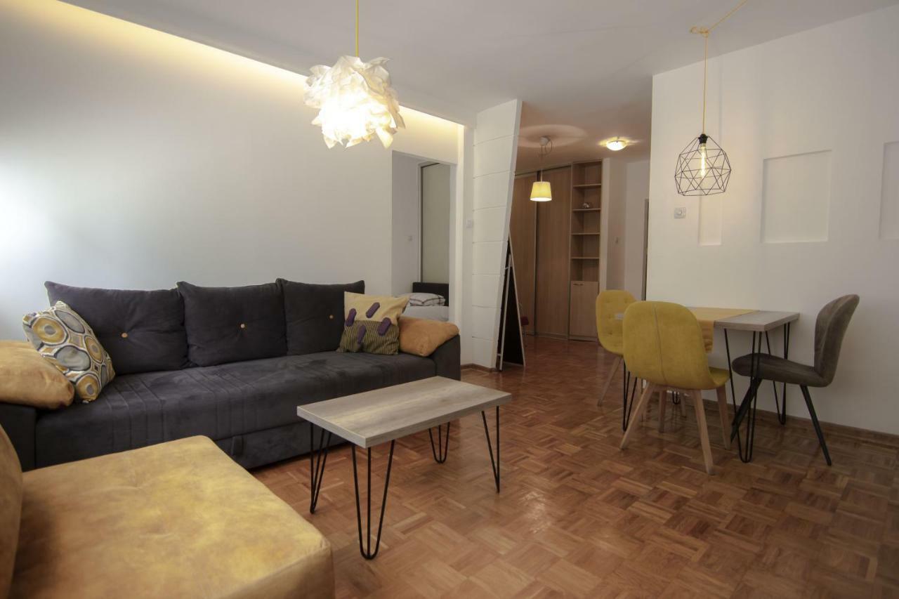 Slavija Square Apartments Belgrado Buitenkant foto