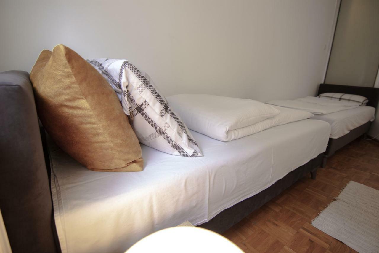 Slavija Square Apartments Belgrado Buitenkant foto